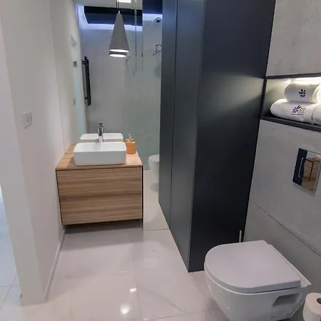 El - Antares Appartement Poznań